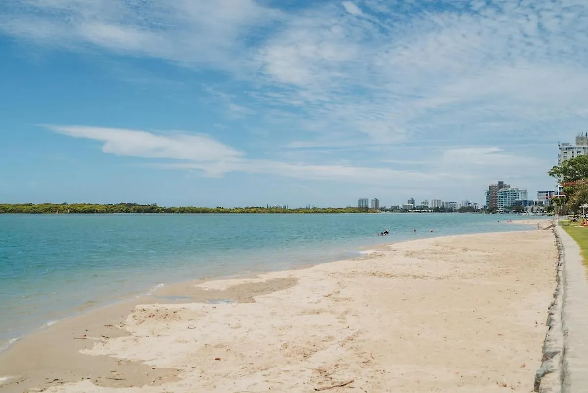 Waterfront Apt Maroochy River Maroochydore 0*,  Australien